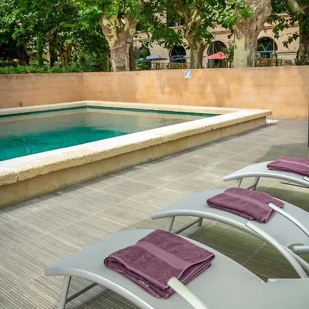別荘 5 Family With Pool & Large Garden In Historic Convent ペズナ