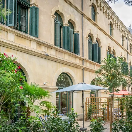 5 Family With Pool & Large Garden In Historic Convent ペズナ