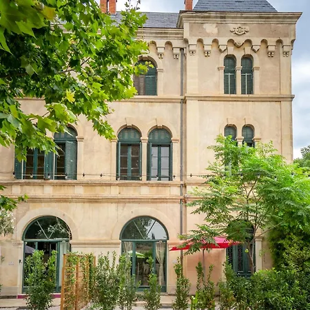 5 Family With Pool & Large Garden In Historic Convent