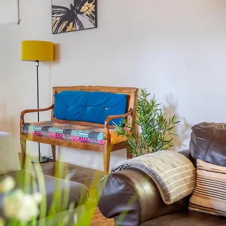 5 Family With Pool & Large Garden In Historic Convent *