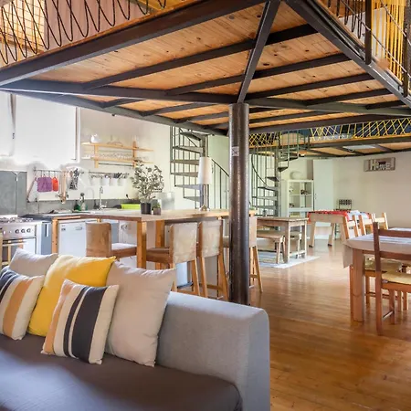 5 Family With Pool & Large Garden In Historic Convent Feriehus *