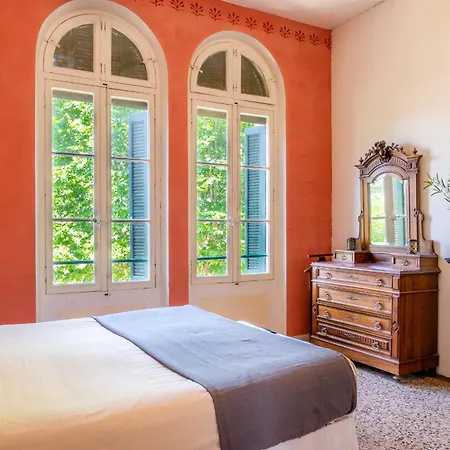5 Family With Pool & Large Garden In Historic Convent