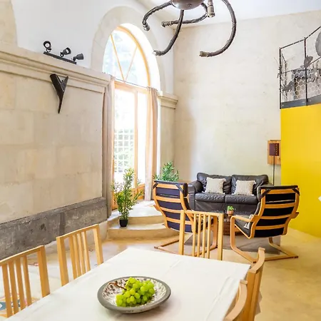 5 Family With Pool & Large Garden In Historic Convent