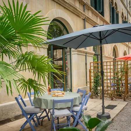 5 Family With Pool & Large Garden In Historic Convent