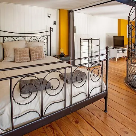5 Family With Pool & Large Garden In Historic Convent Tatil Evi Pézenas