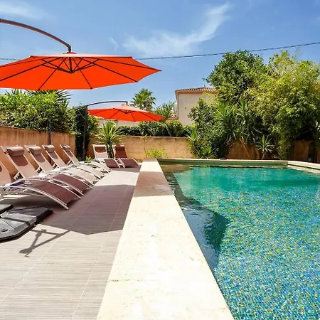 5 Family With Pool & Large Garden In Historic Convent Tatil Evi *