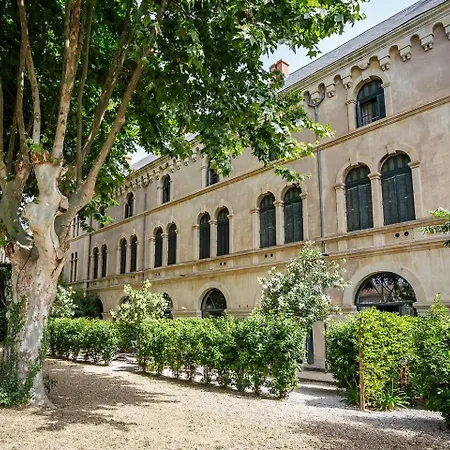 5 Family With Pool & Large Garden In Historic Convent Tatil Evi Pézenas