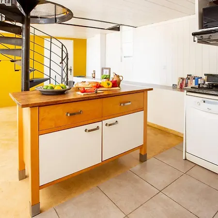 5 Family With Pool & Large Garden In Historic Convent