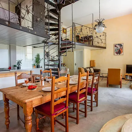 5 Family With Pool & Large Garden In Historic Convent * Pézenas