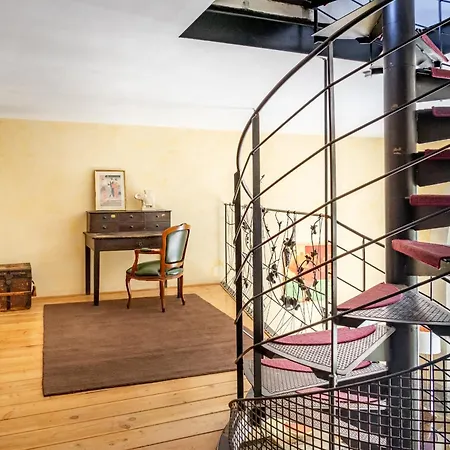 Vakantiehuis 5 Family With Pool & Large Garden In Historic Convent