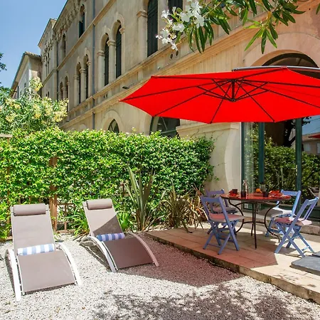 Vakantiehuis 5 Family With Pool & Large Garden In Historic Convent *