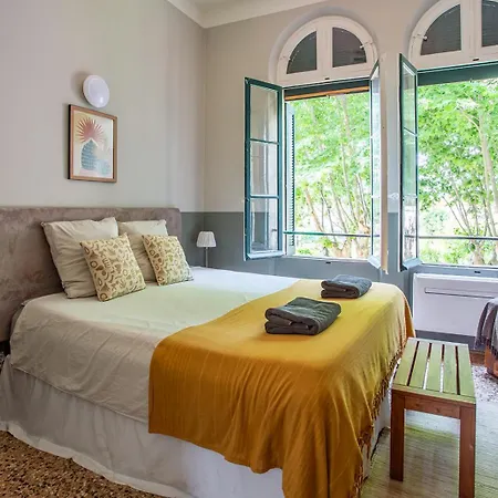 5 Family With Pool & Large Garden In Historic Convent *