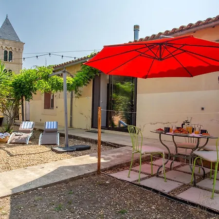 5 Family With Pool & Large Garden In Historic Convent Vakantiehuis