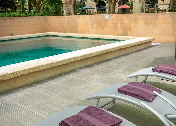 Semesterbostad 5 Family With Pool & Large Garden In Historic Convent Pézenas