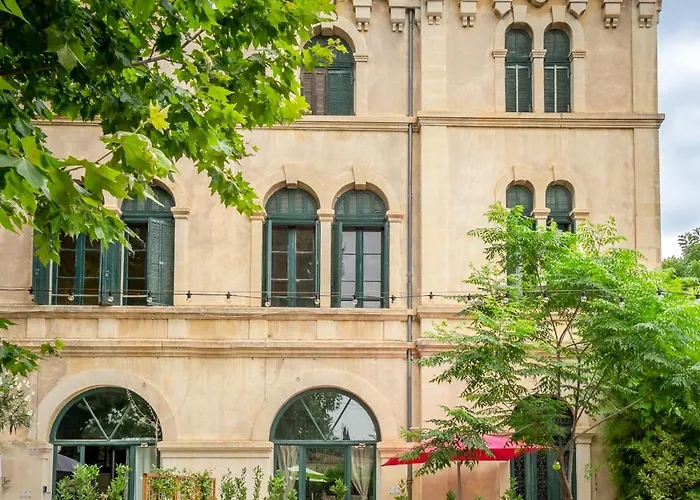 5 Family With Pool & Large Garden In Historic Convent