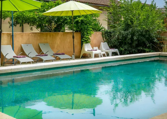 5 Family With Pool & Large Garden In Historic Convent Pézenas